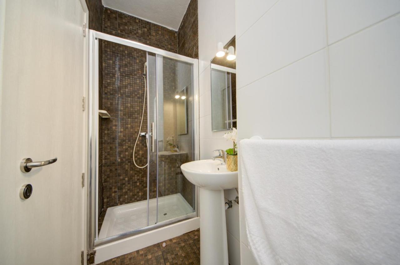 Fleur Court - Sliema 4 Bedroom Side Seaviews Apartments And Penthouse By Shortletsmalta 外观 照片