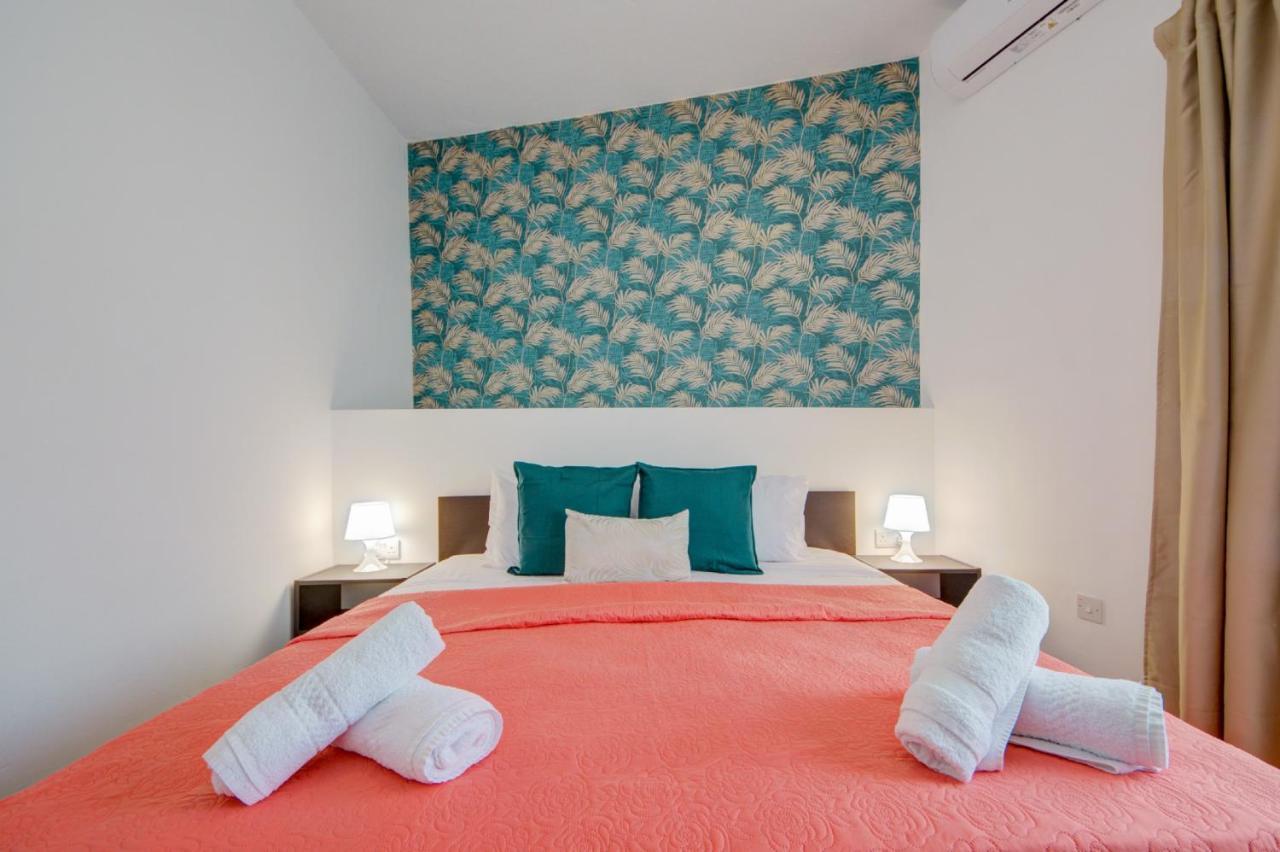 Fleur Court - Sliema 4 Bedroom Side Seaviews Apartments And Penthouse By Shortletsmalta 外观 照片
